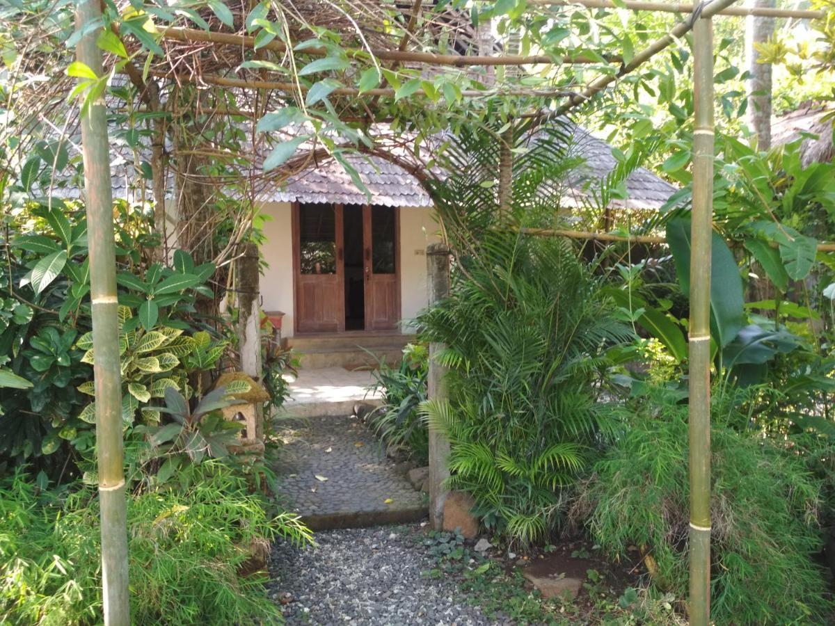 甘地达萨彭杜克香蕉甜酒酒店 外观 照片